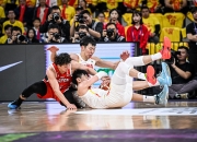 江南体育网页版-中国男篮集训名单：周琦回归赵继伟赵睿在列