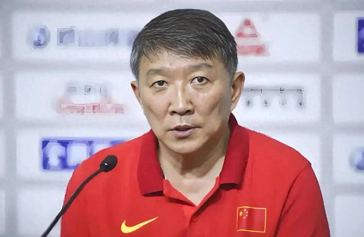 媒体人:说李梦因伤离队算体面更大腕宫鲁鸣都开除过的简单介绍