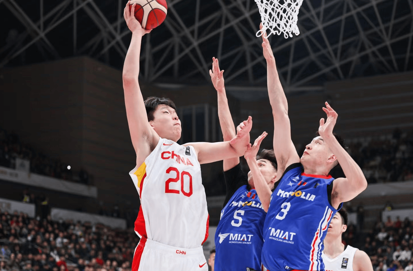 杨瀚森夏联场均10分5板23帽屡次贡献惊艳妙传的简单介绍
