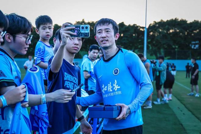 深圳新鹏城官宣新任主帅前国足西班牙助教正式接手的简单介绍